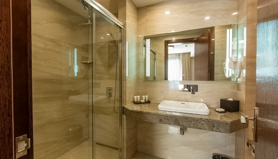 هتل کی ام ام تفلیس